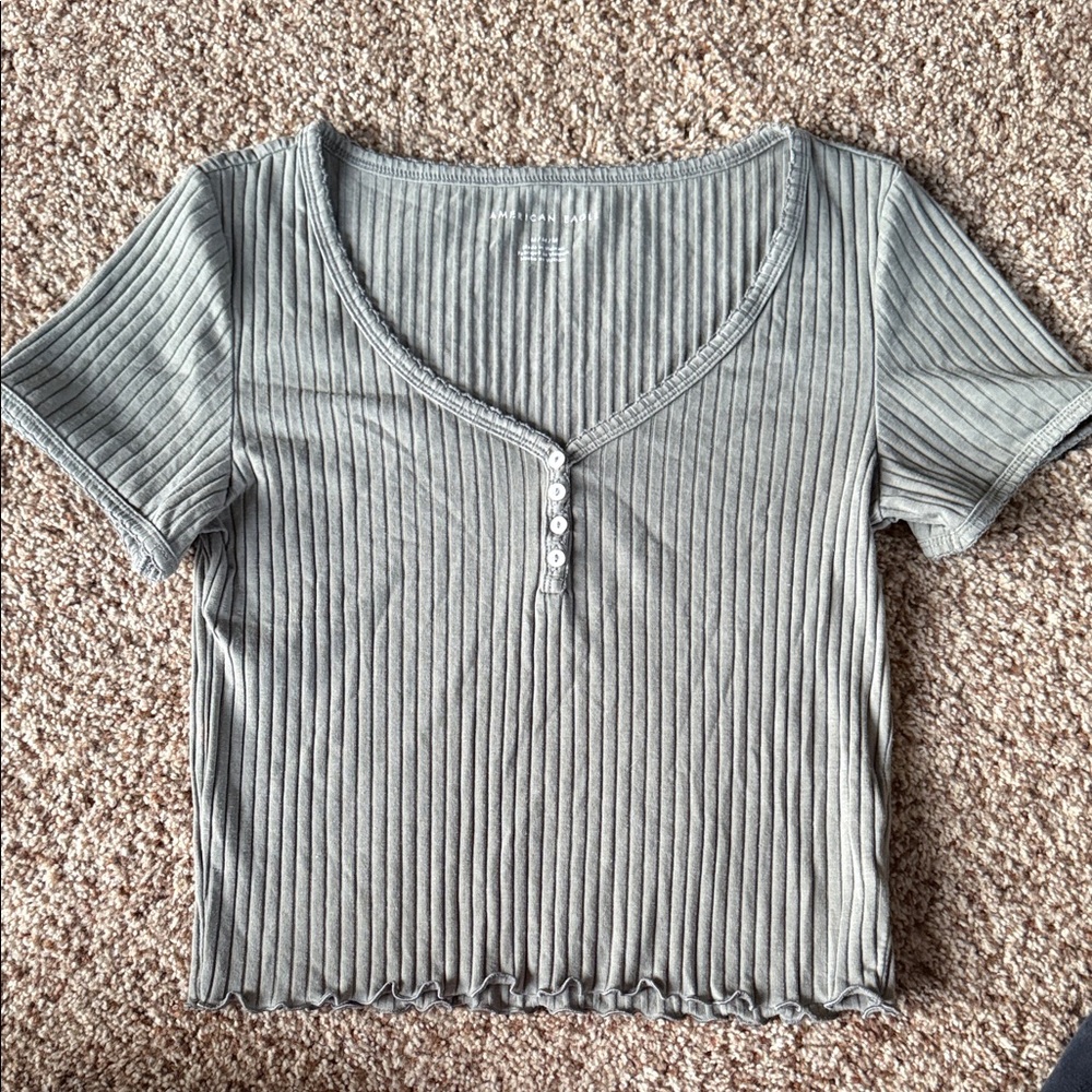 American Eagle Outfitters Green Ribbed Henley Crop Top - Size Medium